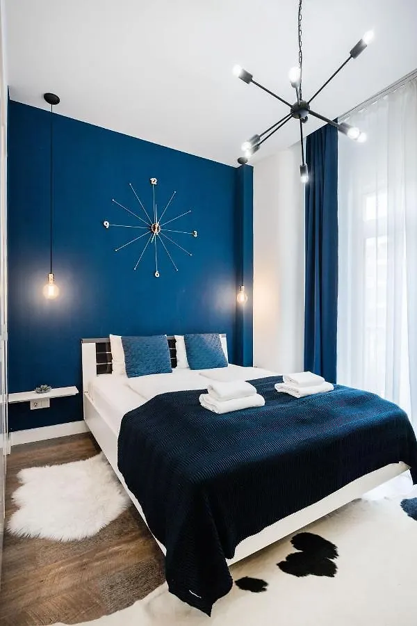 Apartment De Luxe Studio With Balcony In The Absolute Center Budapest